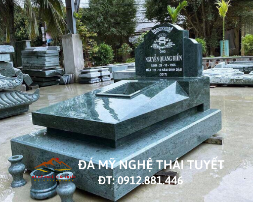 Mộ xanh rêu - MXR 001