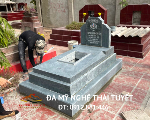 Mộ xanh rêu - MXR 006