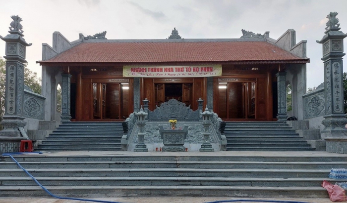 Nhà Thờ Đá - NTD 33