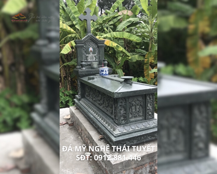 Mộ Đá Công Giáo - MCG007