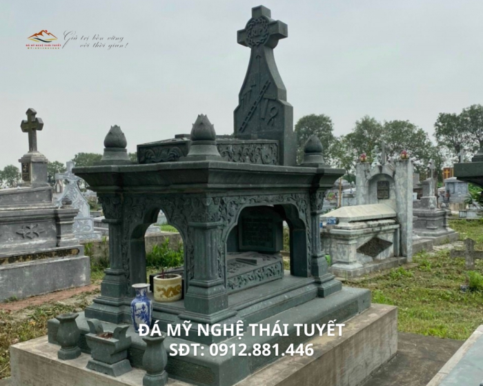 Mộ Đá Công Giáo - MCG012